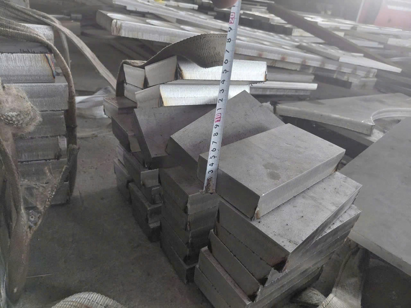 Gia công tấm inox cắt quy cách